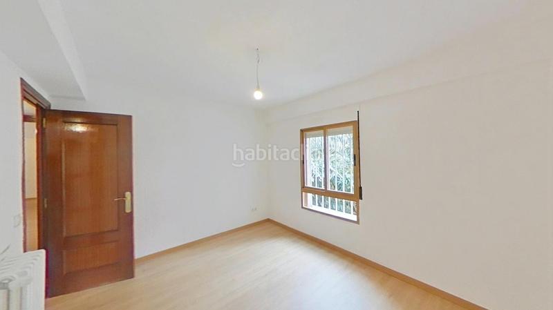 Foto 0602a7a5-5837-4be6-9ff7-f994a5454e11. Piso en Sur - PAU 4 Móstoles