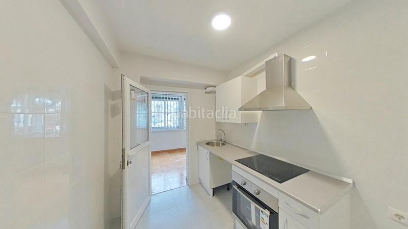 Foto 5b9e128e-e78e-4f78-8ae2-ab1608dfd85c. Piso en Sur - PAU 4 Móstoles