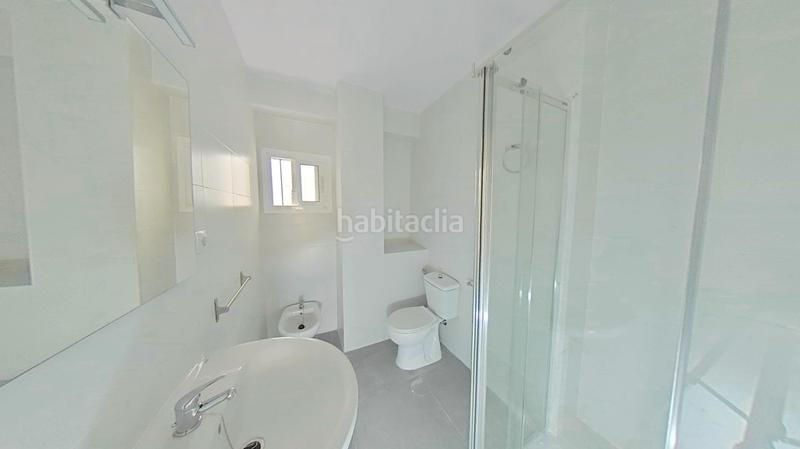 Foto b5996443-43a3-4e82-b15d-5354984344d5. Piso en La Luz - El Torcal Málaga