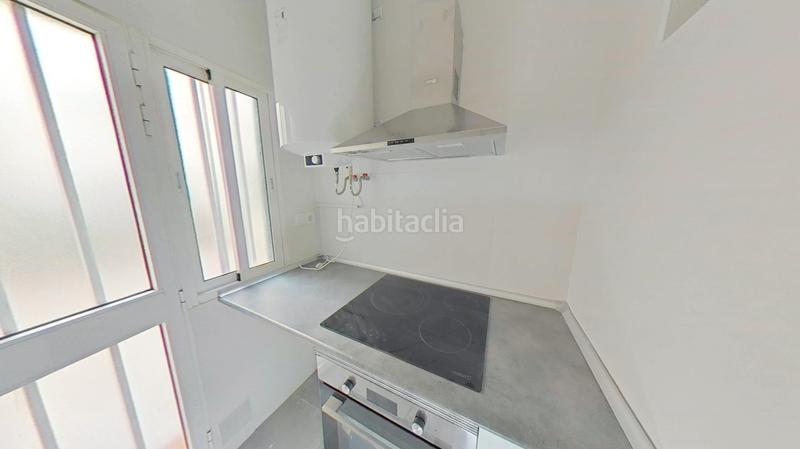 Foto b5c2eb48-4ee4-42cc-a90c-cfbed79306f2. Piso en La Luz - El Torcal Málaga