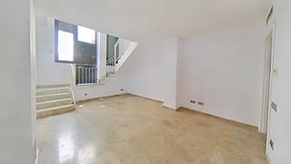 Zweistöckige Wohnung in El Coll