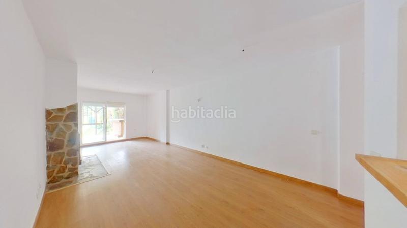 Foto d5241fc4-da29-48ed-a08a-80f2ab2759e0. Piso en Calahonda Mijas
