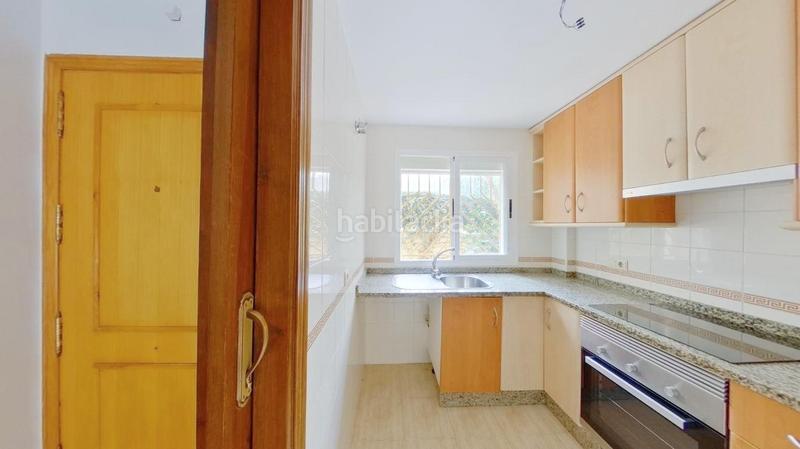 Foto f98e0404-b3aa-41c2-80de-a39c7fbc5fe9. Piso en Calahonda Mijas