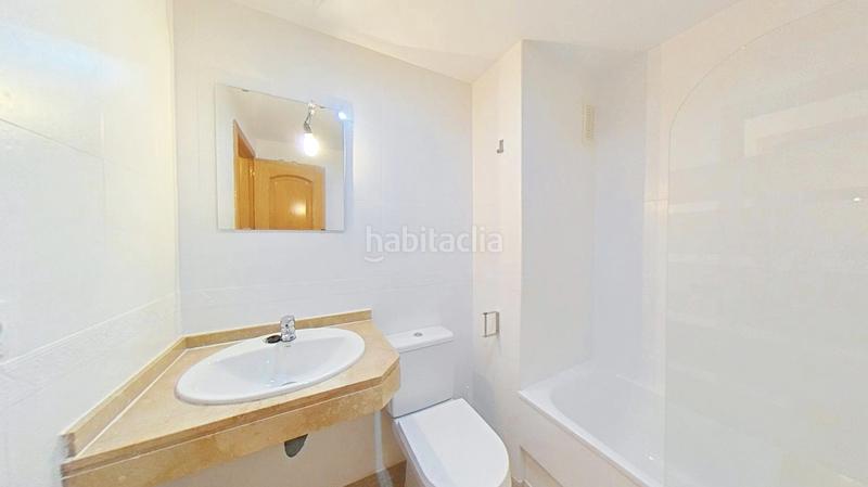 Foto bb5dc81a-4158-4d5f-a117-b6a67ecb2d9b. Pis amb aparcament a Bellavista Sevilla