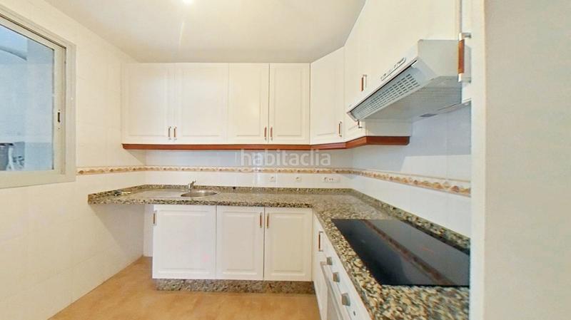 Foto bcdddfb4-921e-4e76-8240-bad6c5fed812. Pis amb aparcament a Bellavista Sevilla