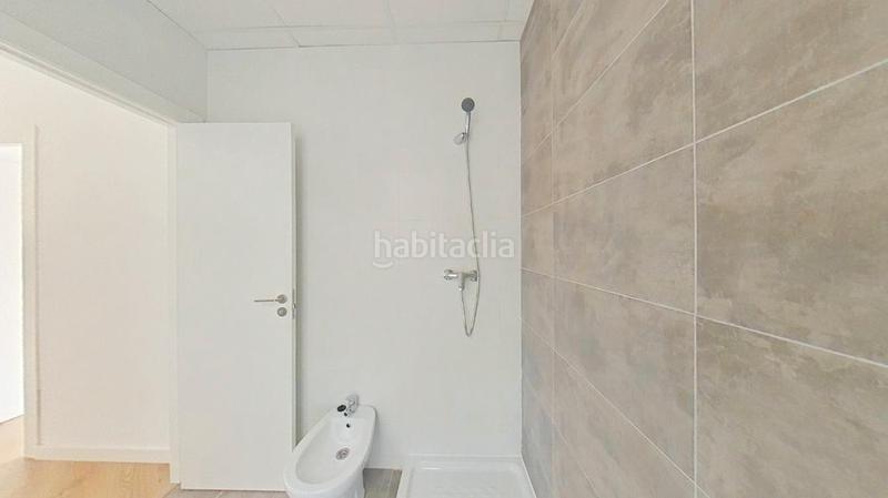 Foto 9b837d7b-e21b-41ee-b186-66d44ccb1868. Piso en Arrancapins Valencia
