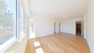 Flat in Sistrells