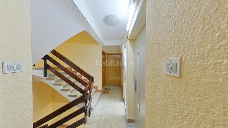 Foto bf1a9921-809b-4637-bdbd-d28972157089. Piso en Roquetes Barcelona