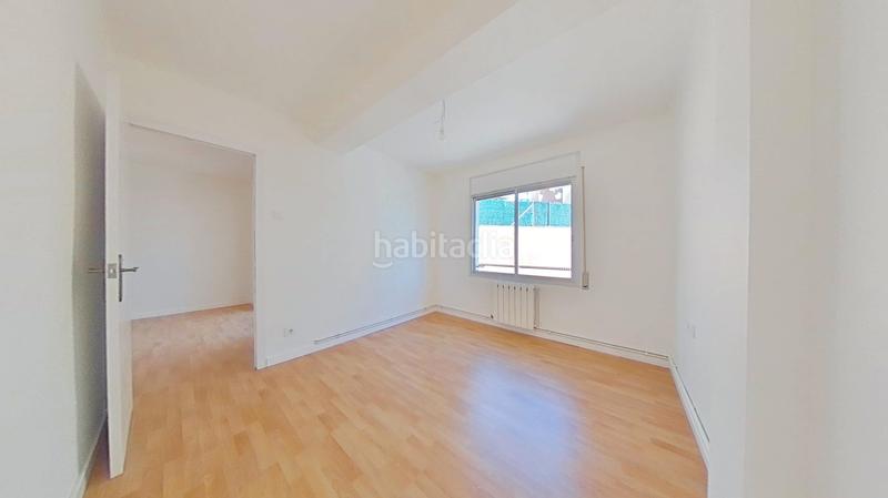 Foto c58b15b1-4a11-49a4-901e-0023377f875d. Piso en Roquetes Barcelona