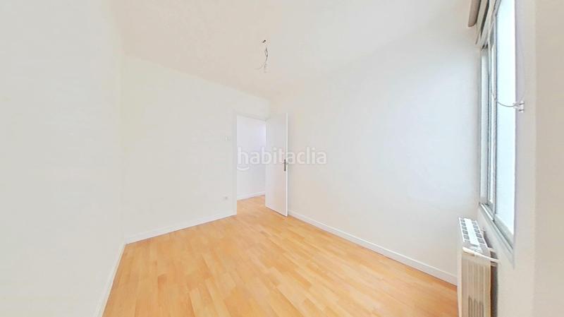Foto fac8f8af-69ee-41ac-be57-68611ef6558e. Piso en Roquetes Barcelona