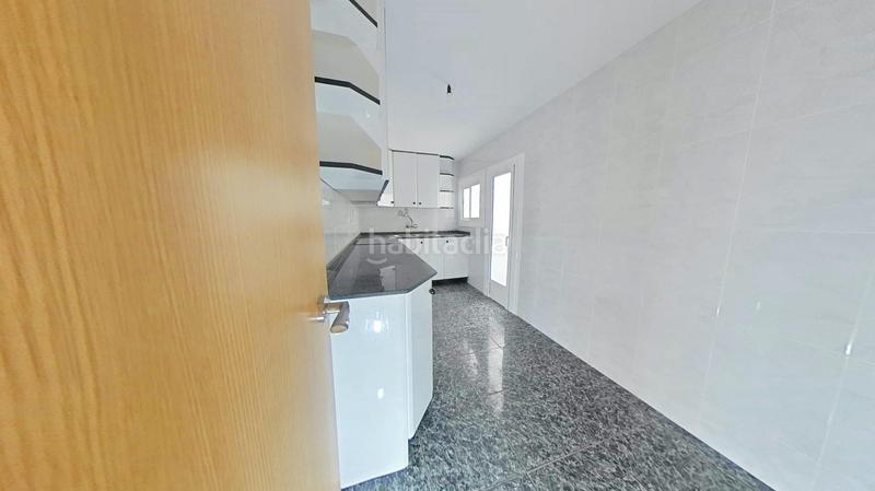 Foto 4d530051-ce71-4462-9eec-b0e52e29c151. Piso en Roquetes Barcelona