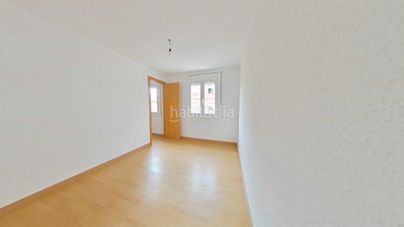 Foto 7a576fa3-b350-41e4-b389-8680917ae6a3. Piso en Roquetes Barcelona