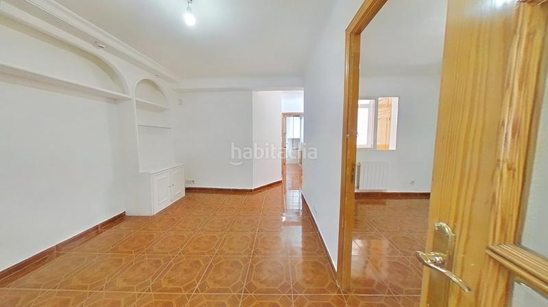 Foto 7ac03520-5b6c-4bdf-b87f-78a1764022b7. Appartement avec chauffage dans Almendrales Madrid