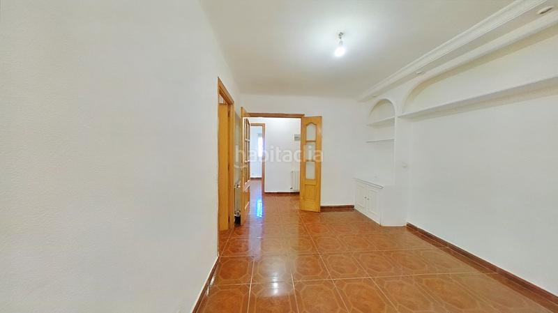 Foto 7c2dcb31-cbf3-4da7-aff1-169dd277f650. Appartement avec chauffage dans Almendrales Madrid