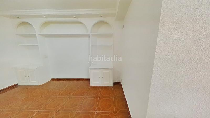 Foto b4b4d551-08bc-4ede-90d5-5ee8187b2996. Appartement avec chauffage dans Almendrales Madrid