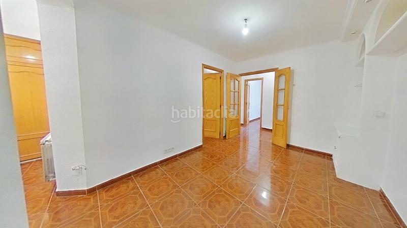 Foto bb28c3cc-f139-43fe-a97a-ec5bb6c0ffe5. Appartement avec chauffage dans Almendrales Madrid