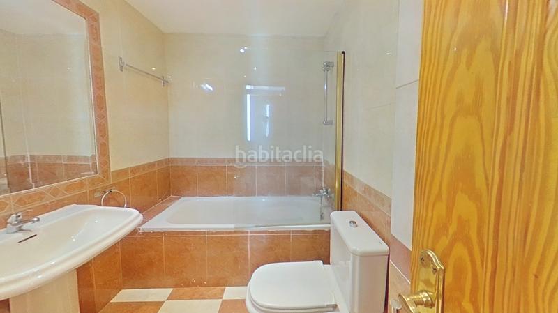 Foto 95080b72-f9d0-443b-b68a-195275b6d5e5. Piso en Almendrales Madrid