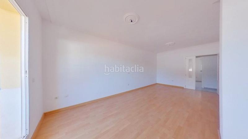 Foto 099a91df-3234-4e33-b173-99d8b1fa683f. Piso en El Pinillo Torremolinos
