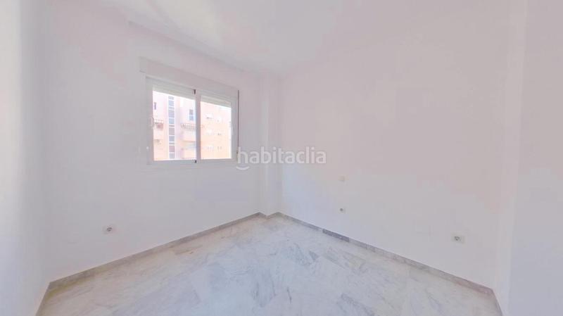Foto 11b888e3-e026-4e7d-a12c-b9718c61a0e0. Piso en El Pinillo Torremolinos