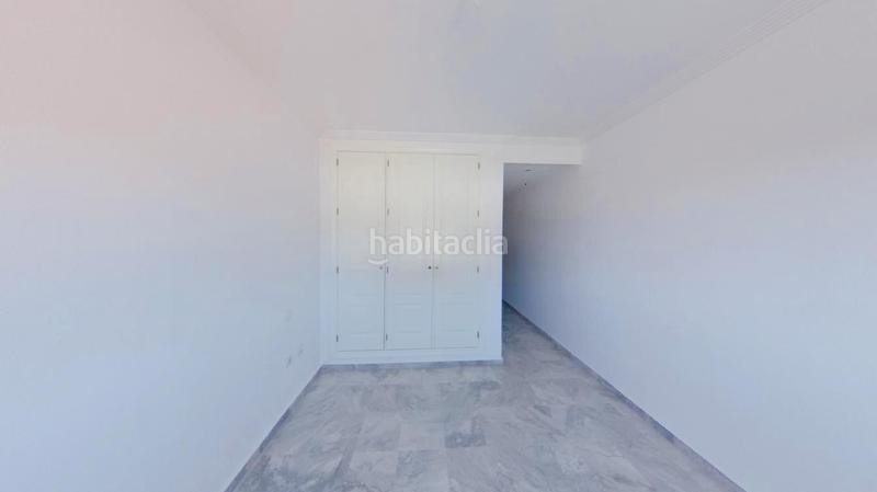 Foto acaa0ab0-a53a-4067-b78b-2331d1f30423. Piso en El Pinillo Torremolinos