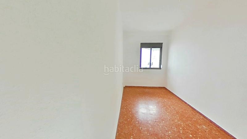 Foto 892d3256-db82-4b49-a682-361ae5ea18aa. Appartamento in Torrefiel Valencia