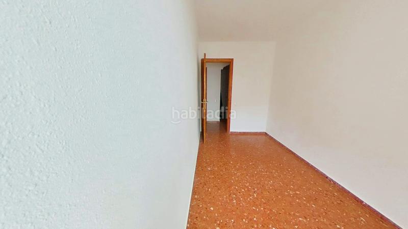 Foto cb7fa853-41e6-406a-9ca1-ccd6a672ee4c. Appartamento in Torrefiel Valencia