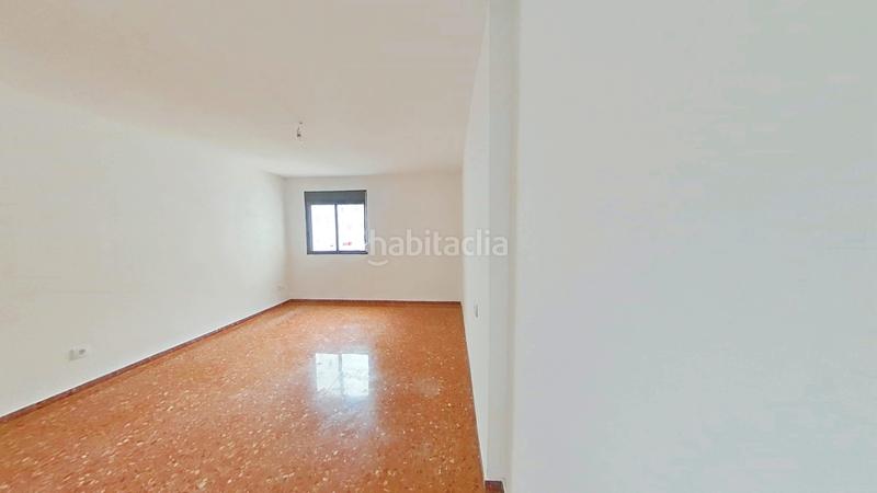Foto a324b96c-f16e-4bc4-a783-303c83dbb2da. Pis a Torrefiel Valencia