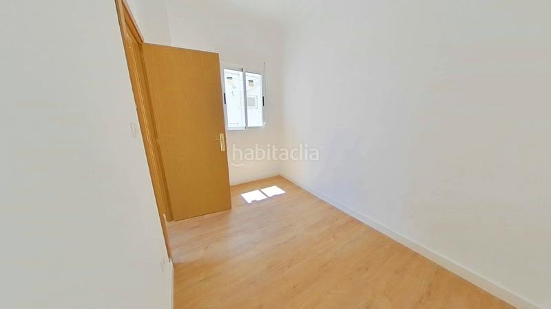 Foto 0bf52dc5-2a4e-4d06-bc41-4a943161e6b3. Piso en Arrancapins Valencia