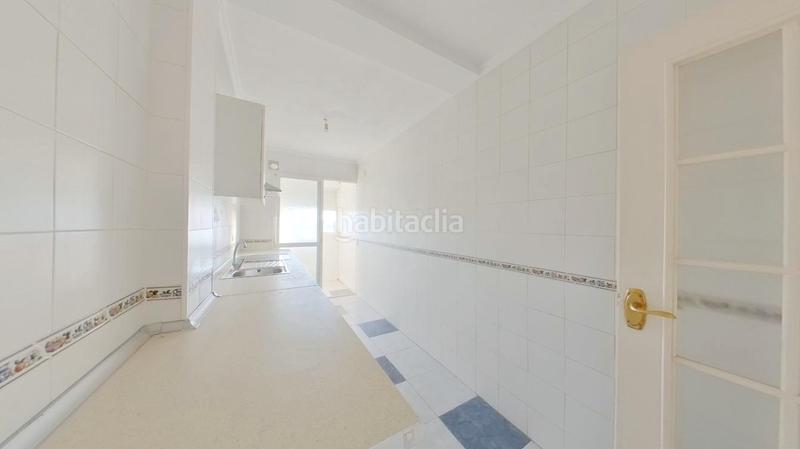 Foto 62a83f2c-fa45-4550-a574-1ba990af7ba5. Piso en La Oliva Sevilla