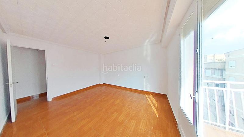 Foto 131fe14f-8abf-46fa-8e75-6e3120bc4091. Appartamento con riscaldamento in Carrús Este Elche / Elx