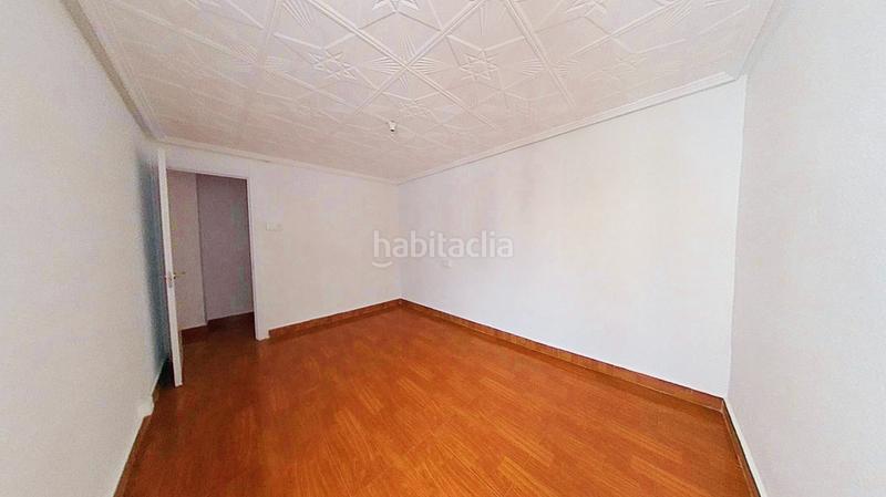 Foto 058d5bb7-c2f7-450b-838b-ee5e22415771. Piso en Carrús Este Elche / Elx