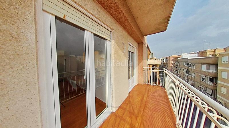 Foto a6074165-b945-4eef-abba-e0782020d281. Piso en Carrús Este Elche / Elx
