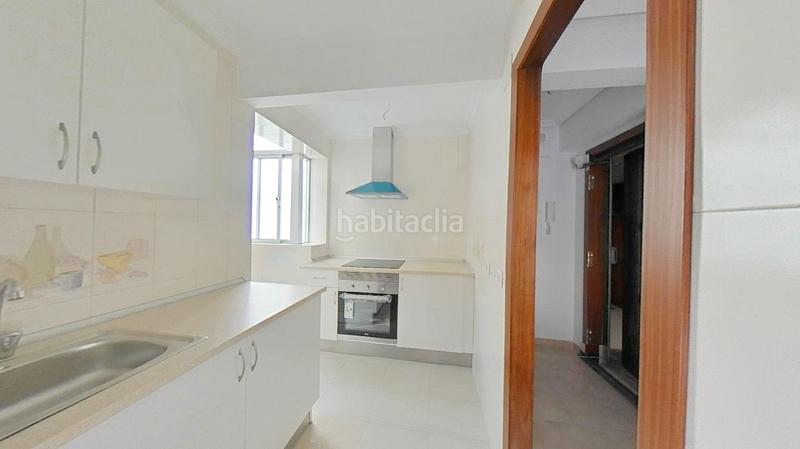 Foto b8c1b9d1-61b1-4788-bdcb-d7a0107a2f35. Appartamento con riscaldamento in Juan XXIII - Rochelambert Sevilla