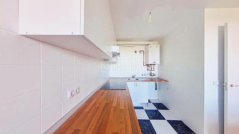 Foto 103ba6d6-a797-45e7-9457-8e11656e9038. Piso en Palomeras Sureste Madrid
