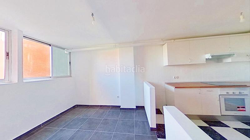 Foto cf715b59-459f-41c3-b32d-5dd03f0fec5c. Piso en Palomeras Sureste Madrid