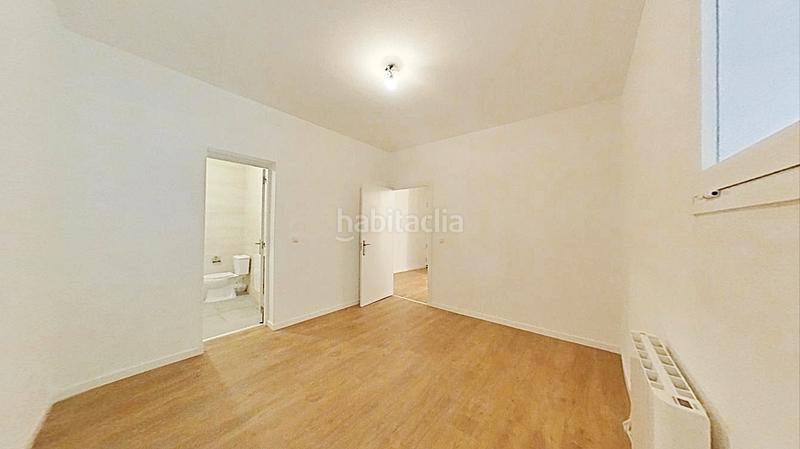 Foto a42d7921-d966-4a49-a35c-8abf8ed10fa9. Piso en Gaztambide Madrid