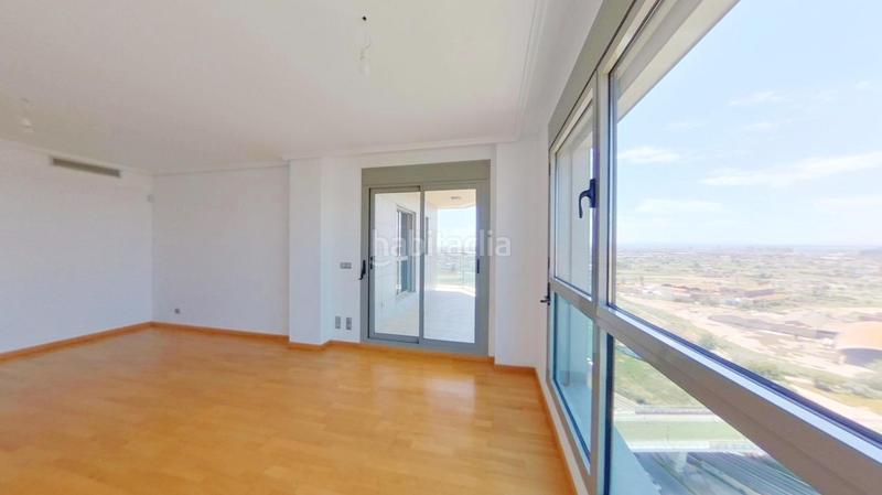 Foto cf7f394d-006d-4b79-88b9-a38a4266ca7c. Appartamento con parcheggio piscina in La Punta Valencia