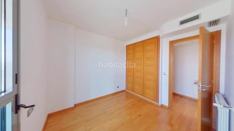Foto 1c00b1b8-2bf2-43a9-b721-830dd7d99de5. Pis amb aparcament piscina a La Punta Valencia