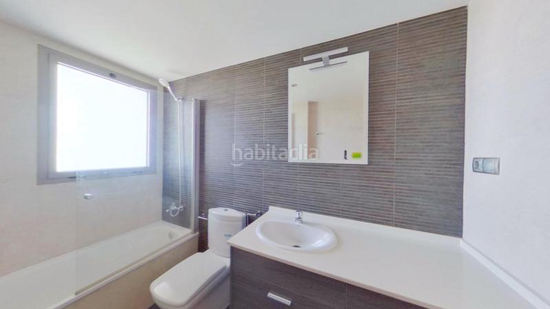 Foto bba41436-9509-4172-bdd6-6ddb9949d025. Pis amb aparcament piscina a La Punta Valencia