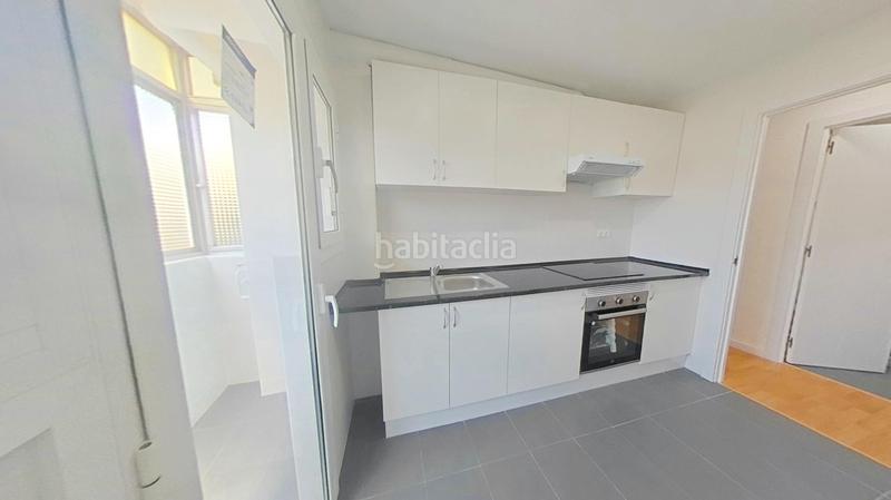 Foto 3b04e568-da72-42a4-b9fb-c998597812f6. Piso en Llefià Badalona