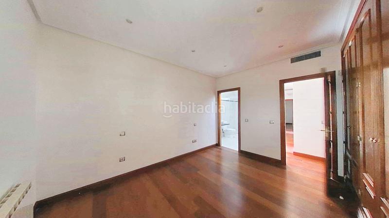 Foto b0f6582f-354e-48cd-ac15-84703d72343c. Piso en Centro Getafe