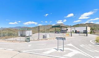 Solar industrial a Calle rio villanueva 21. Terreno con estación de servicio en cambil (jaén)