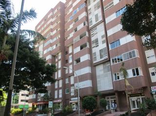 Etagenwohnung in Calle bernardino semn 3. Vivienda y plaza de aparcamiento en santa cruz de tenerife (sant