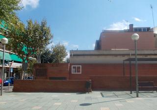 Aparcament cotxe a Carrer del mestre joan corrales 68. Plaza de aparcamiento en esplugues de llobregat (barcelona)