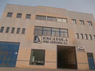 Edifici a Avenida de arcos 63. Edificio de tres plantas con uso de oficinas y comercial en vill