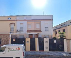 Casa adossada a Calle castaño 4