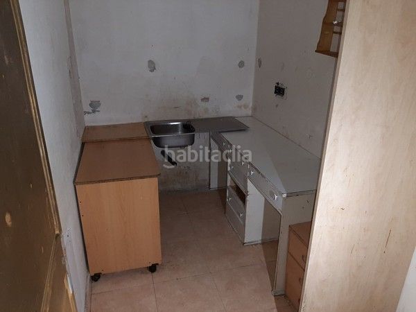 Foto 6ac5efbd-8db2-47fa-b69e-3ed8617a9693. Edifici a carrer barrinou 36 a Balaguer