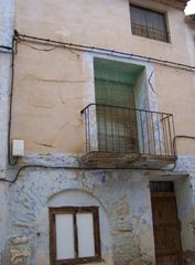 Maison  Calle alta 17. Casa en foz-calanda (teruel)