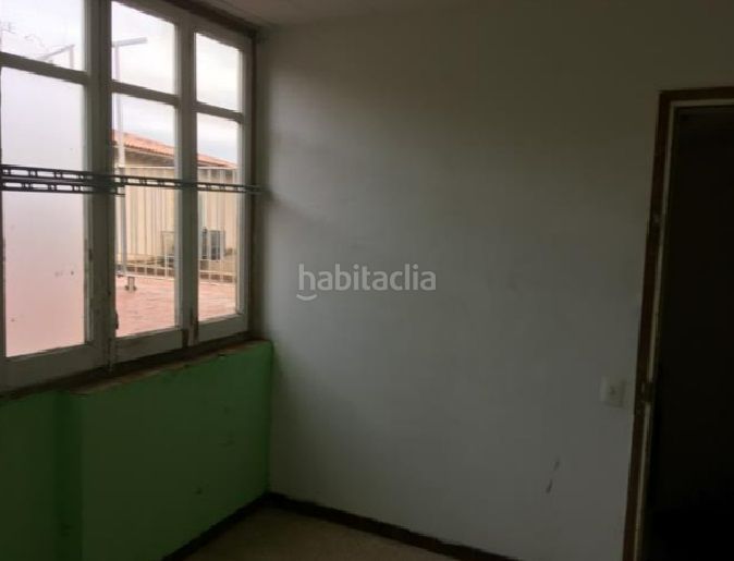 Foto 77b1180f-8375-478e-9e98-43b11fe10084. Edificio in Navàs