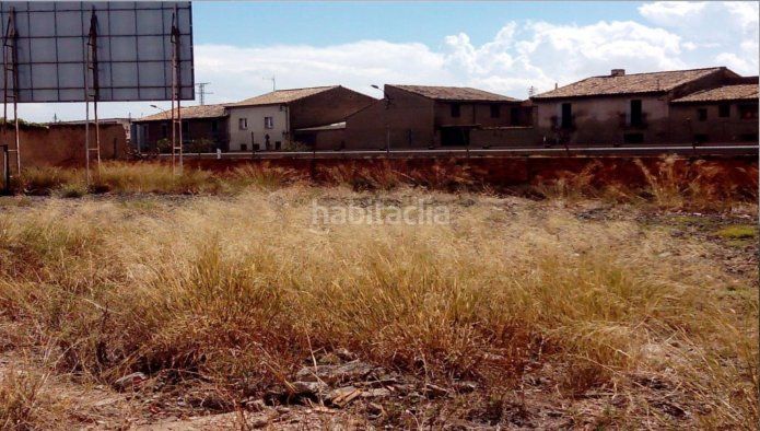 Foto d55f8b50-483f-4cf5-9e57-18d3a9cf987f. Area edificabile industriale in Joyosa (La)